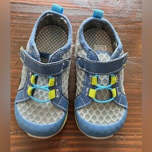 NWOT - SEE KAI RUN Anker Teal Water Friendly Shoes - Toddler size 9